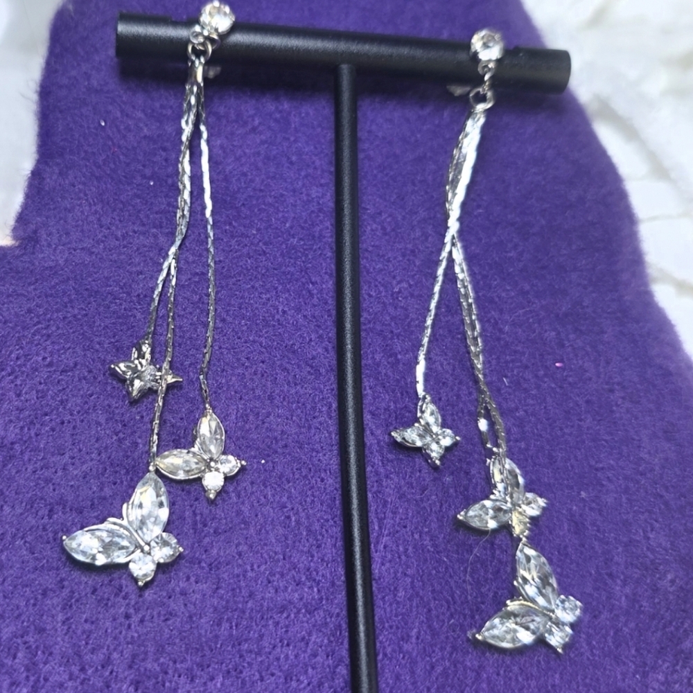 Butterfly White Zircon Dangle Earrings on 925 Sterling Silver - Picture 5 of 6